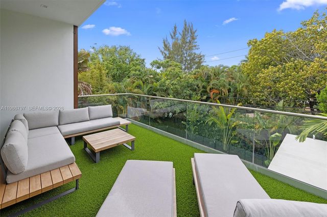 4534 Sheridan Avenue, Miami Beach, FL 33140