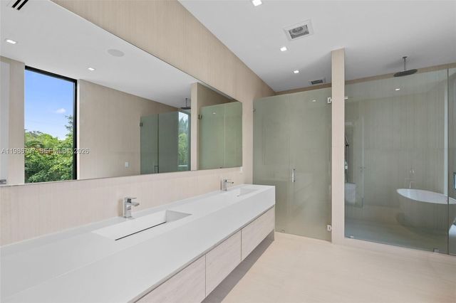 4534 Sheridan Avenue, Miami Beach, FL 33140