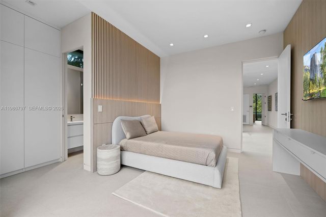 4534 Sheridan Avenue, Miami Beach, FL 33140