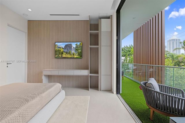 4534 Sheridan Avenue, Miami Beach, FL 33140