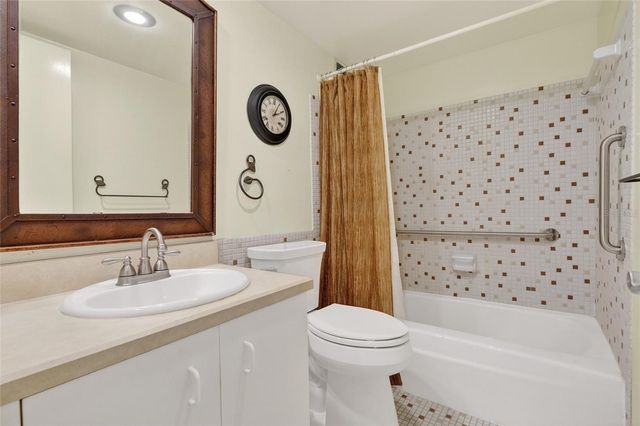 721 S BEACH STREET 207A, Daytona Beach, FL 32114