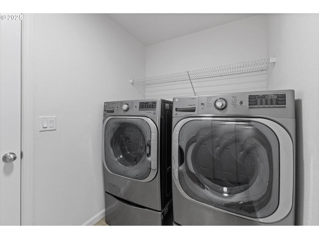 12800 JOYS Dr, Oregon City, OR 97045