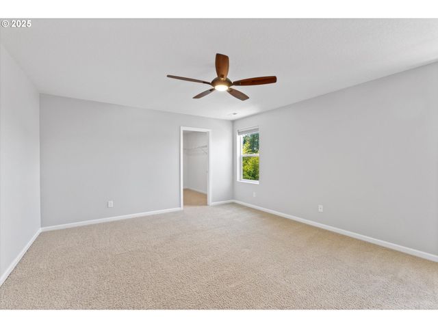 12800 JOYS Dr, Oregon City, OR 97045