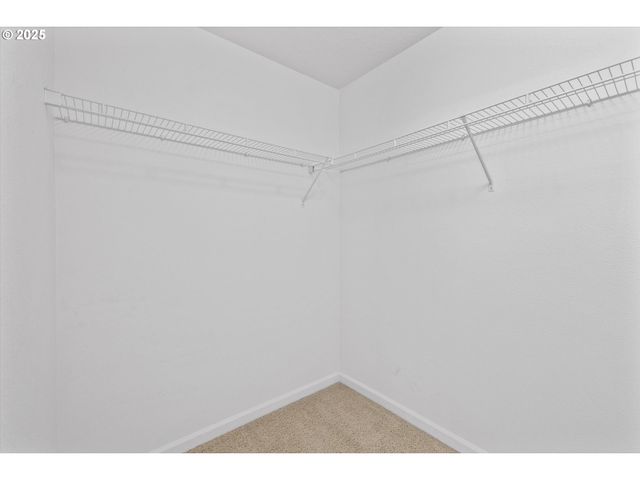 12800 JOYS Dr, Oregon City, OR 97045