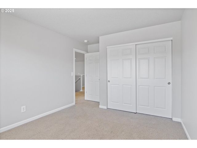 12800 JOYS Dr, Oregon City, OR 97045