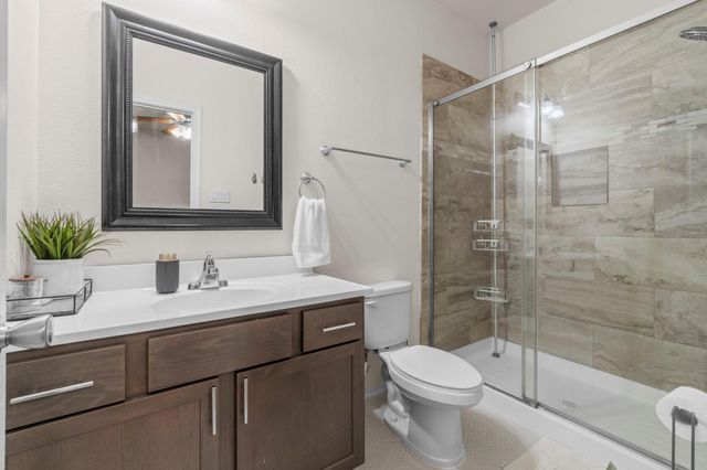 517 Chickasaw Drive, Montgomery, TX 77316