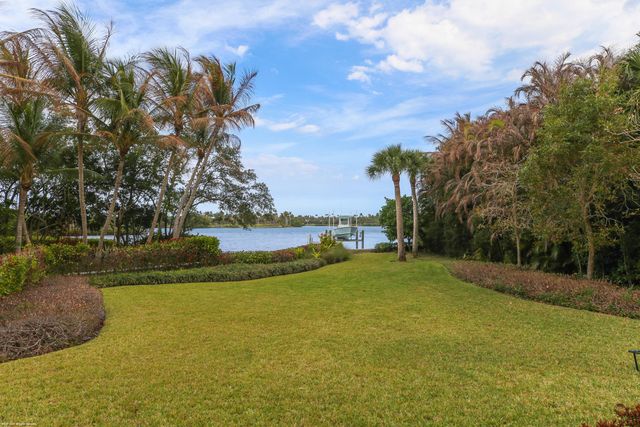 12025 SE Laurel Lane, Hobe Sound, FL 33455