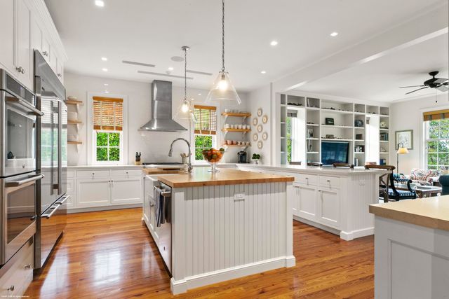 12025 SE Laurel Lane, Hobe Sound, FL 33455