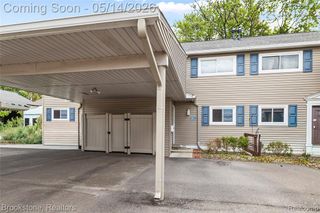 819 Kirts Boulevard, Troy, MI 48084
