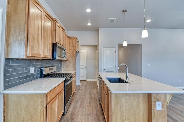 365 Pleasant View, Harrah, OK 73045