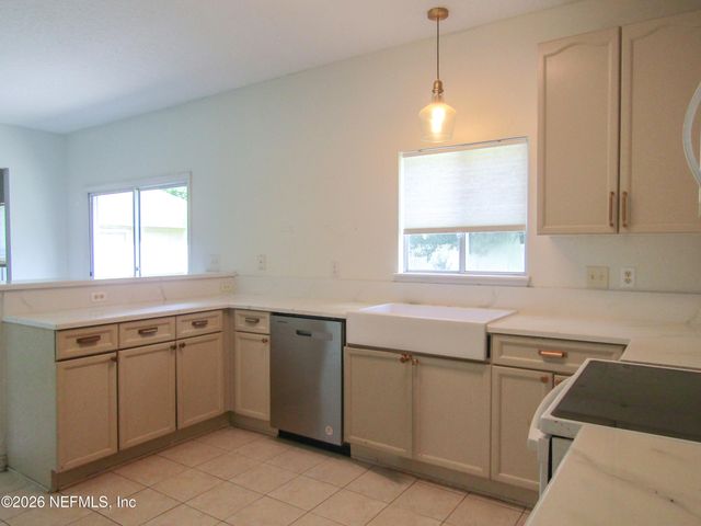 2349 CHEROKEE COVE Trail, Jacksonville, FL 32221