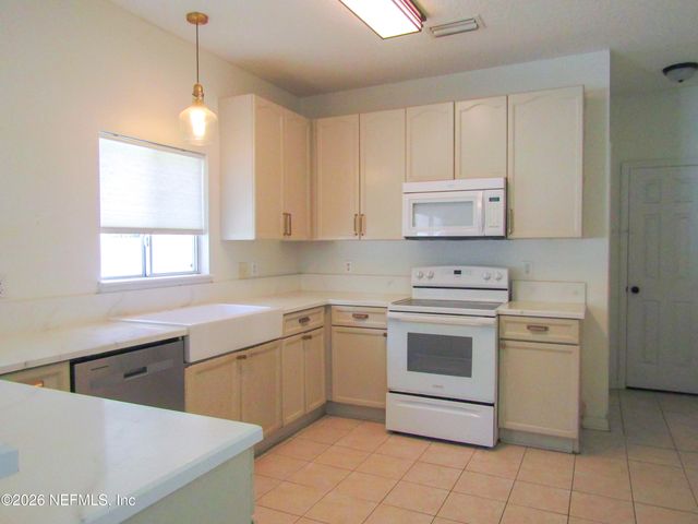 2349 CHEROKEE COVE Trail, Jacksonville, FL 32221
