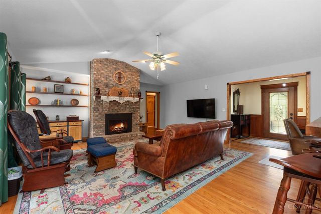 526 W Osborne Street, Bethel, OH 45106