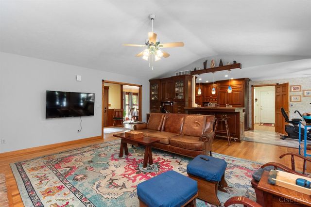 526 W Osborne Street, Bethel, OH 45106