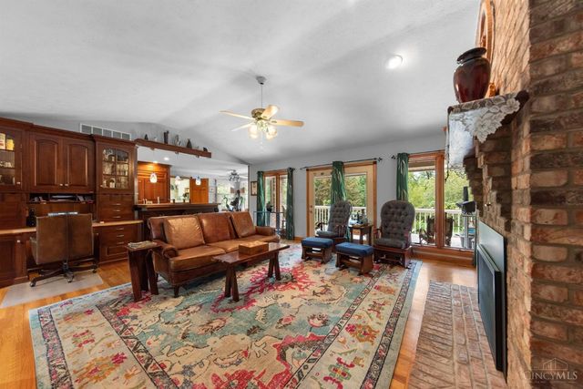 526 W Osborne Street, Bethel, OH 45106
