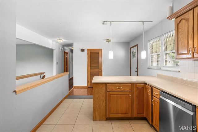 1316 Thomas Drive, Festus, MO 63028
