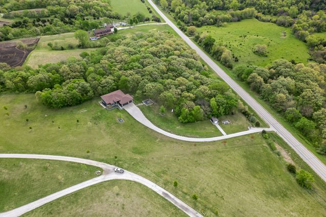 2939 Peru Road, Truro, IA 50257