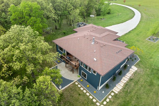 2939 Peru Road, Truro, IA 50257