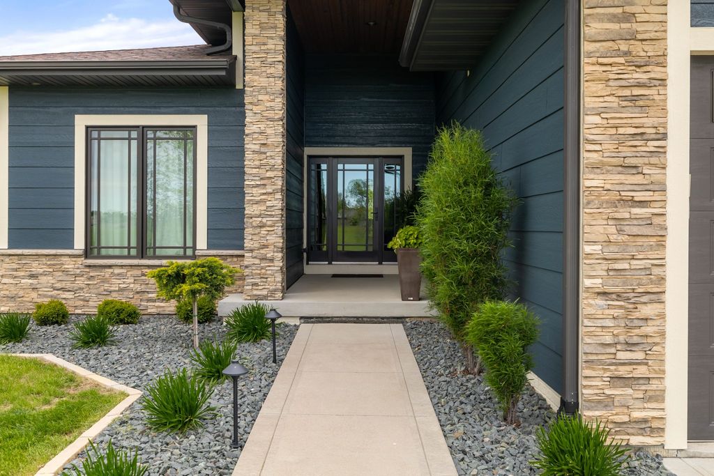 2939 Peru Road, Truro, IA 50257