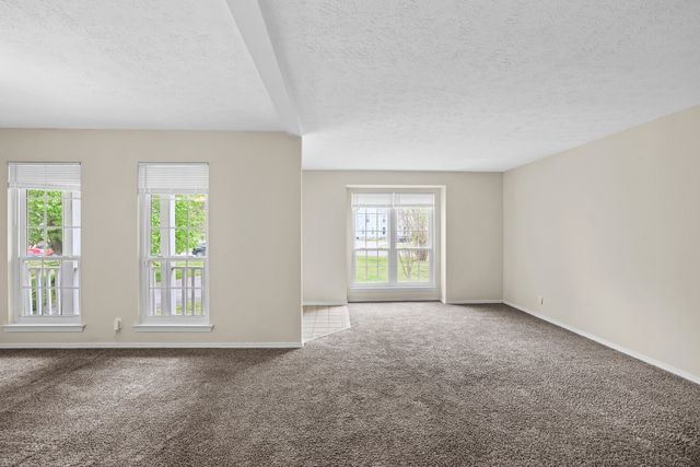 1022 Rachels Square Dr, Hermitage, TN 37076