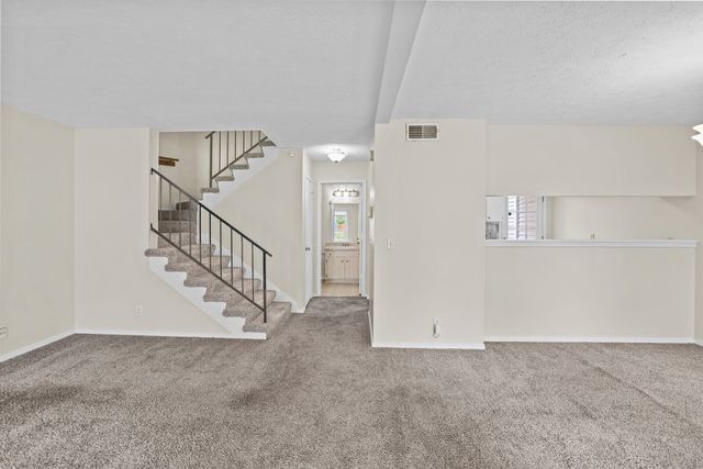 1022 Rachels Square Dr, Hermitage, TN 37076