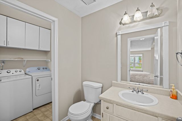 1022 Rachels Square Dr, Hermitage, TN 37076