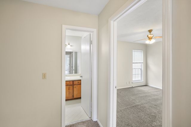 1022 Rachels Square Dr, Hermitage, TN 37076