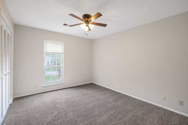 1022 Rachels Square Dr, Hermitage, TN 37076
