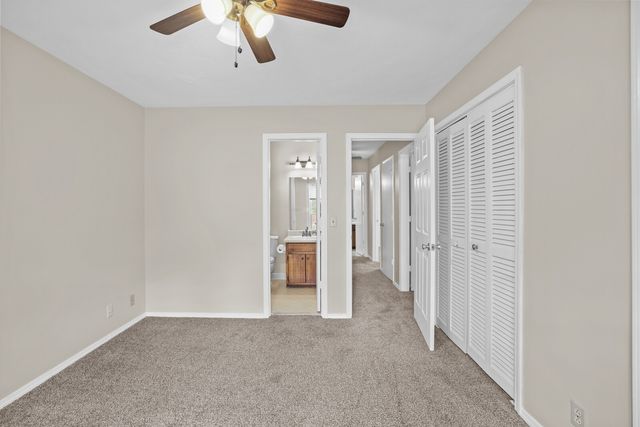 1022 Rachels Square Dr, Hermitage, TN 37076