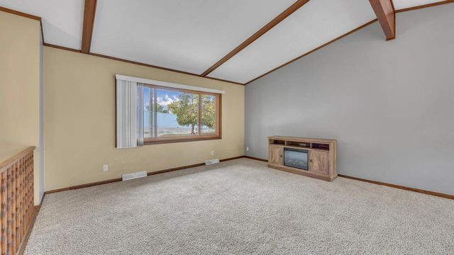 615 S 10th STREET, Oostburg, WI 53070