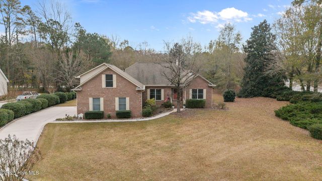 202 Geneva Court, New Bern, NC 28562