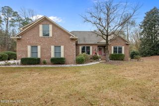 202 Geneva Court, New Bern, NC 28562