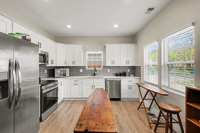 302 Sloan St, Lebanon, TN 37087