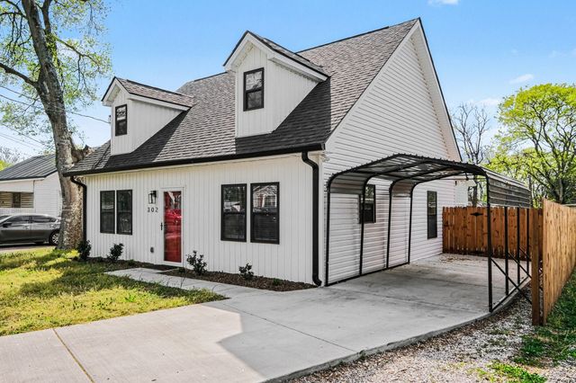 302 Sloan St, Lebanon, TN 37087
