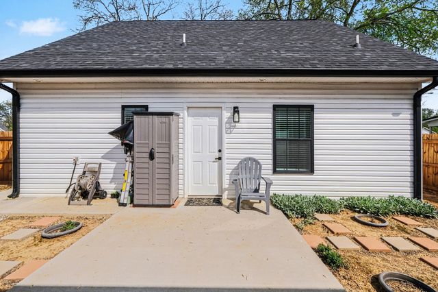 302 Sloan St, Lebanon, TN 37087