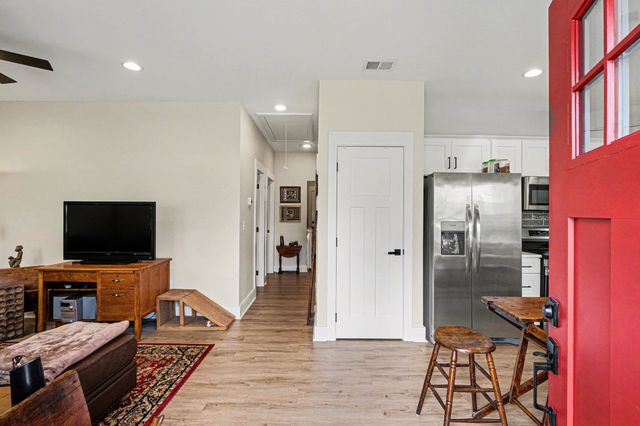 302 Sloan St, Lebanon, TN 37087