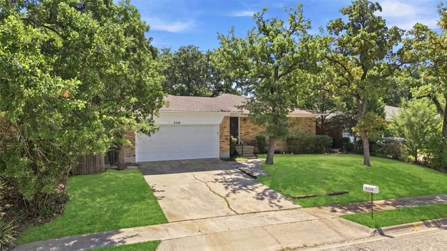 2110 Navajo Street, Denton, TX 76209