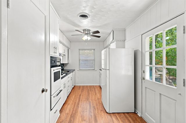 2110 Navajo Street, Denton, TX 76209
