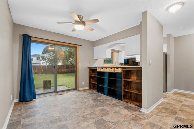 2827 Jane Lane, Lincoln, NE 68516