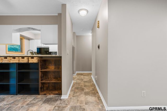 2827 Jane Lane, Lincoln, NE 68516