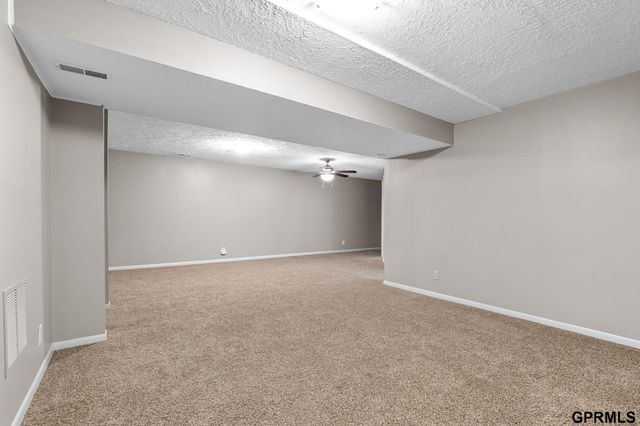2827 Jane Lane, Lincoln, NE 68516