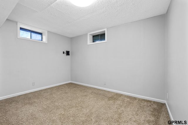 2827 Jane Lane, Lincoln, NE 68516