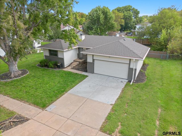 2827 Jane Lane, Lincoln, NE 68516