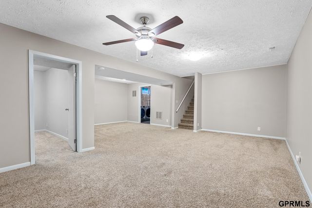 2827 Jane Lane, Lincoln, NE 68516