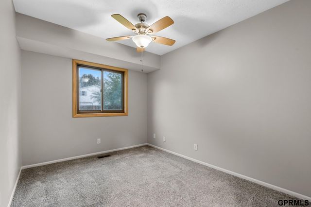 2827 Jane Lane, Lincoln, NE 68516