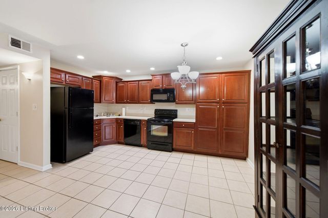 737 N Hite Ave 3, Louisville, KY 40206