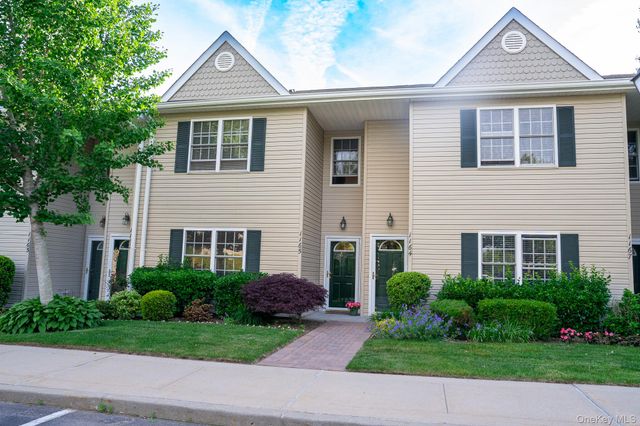 1165 Savoy Drive, Melville, NY 11747