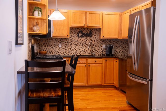 1165 Savoy Drive, Melville, NY 11747