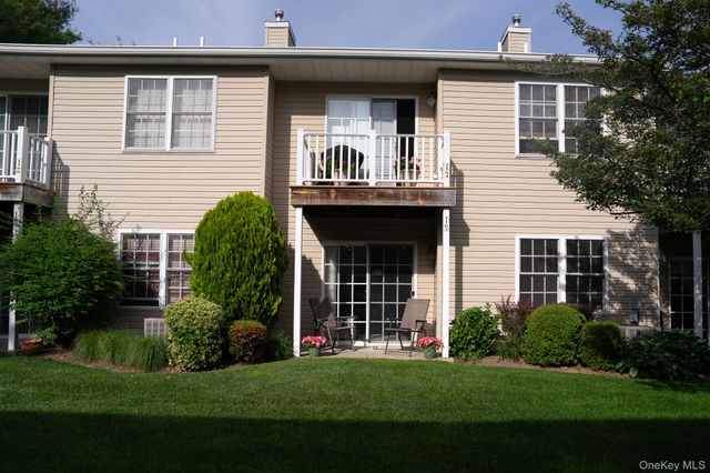 1165 Savoy Drive, Melville, NY 11747