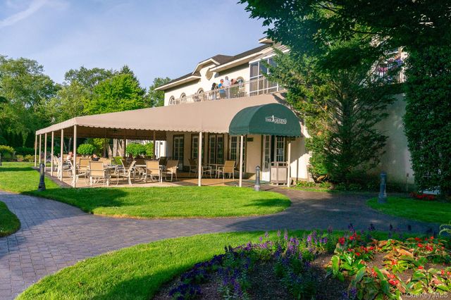 1165 Savoy Drive, Melville, NY 11747